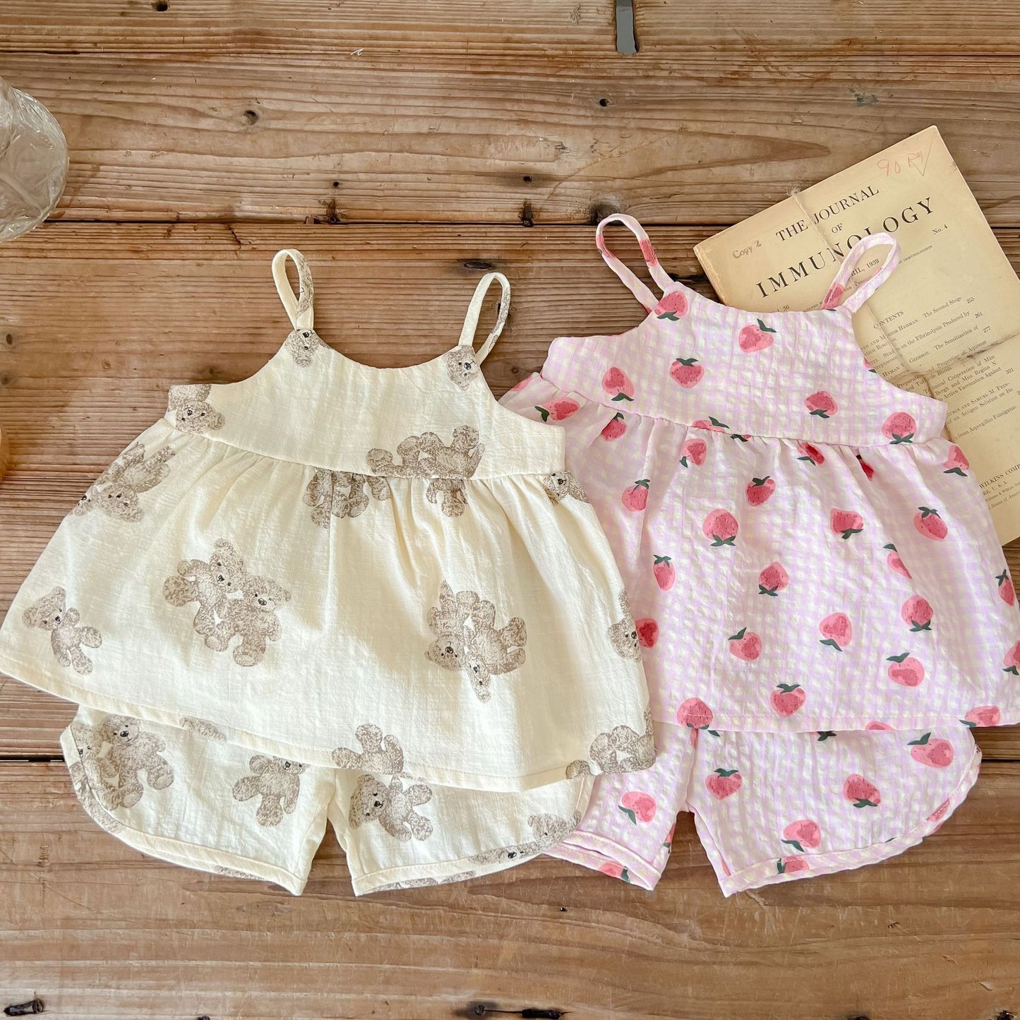 Baby Two-Piece Cute Summer Suit with printing Bears or Strawberry (Sleeveless Top and Shorts)