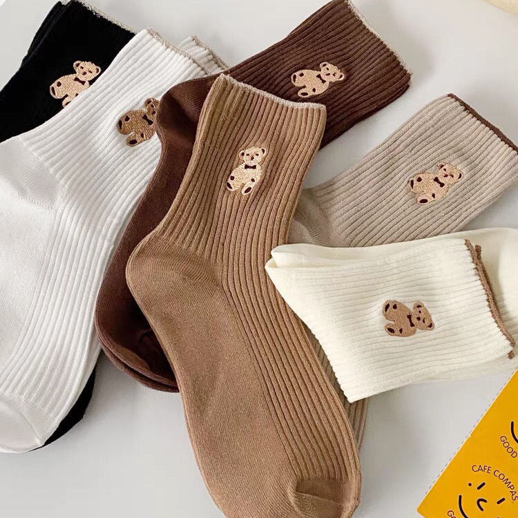 Women's cute bear socks.Comfortable soft,breathable,sports, socks is middle hight, 6 pairs