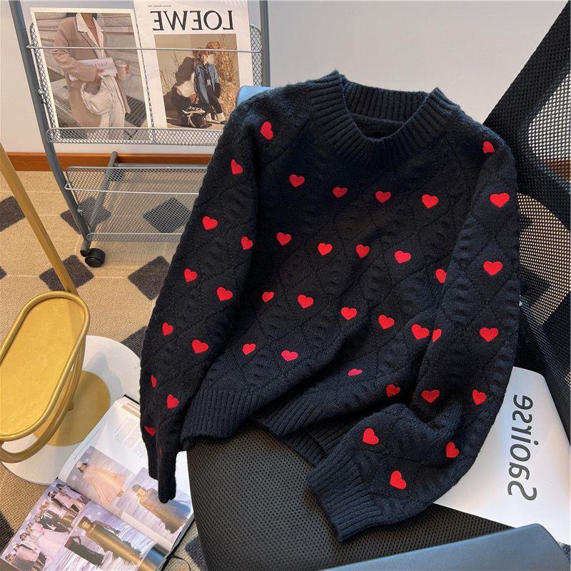 Women's round neck knitted sweater for women,casual and versatile, sweet and stylish, long sleeved sweater with painted hearts