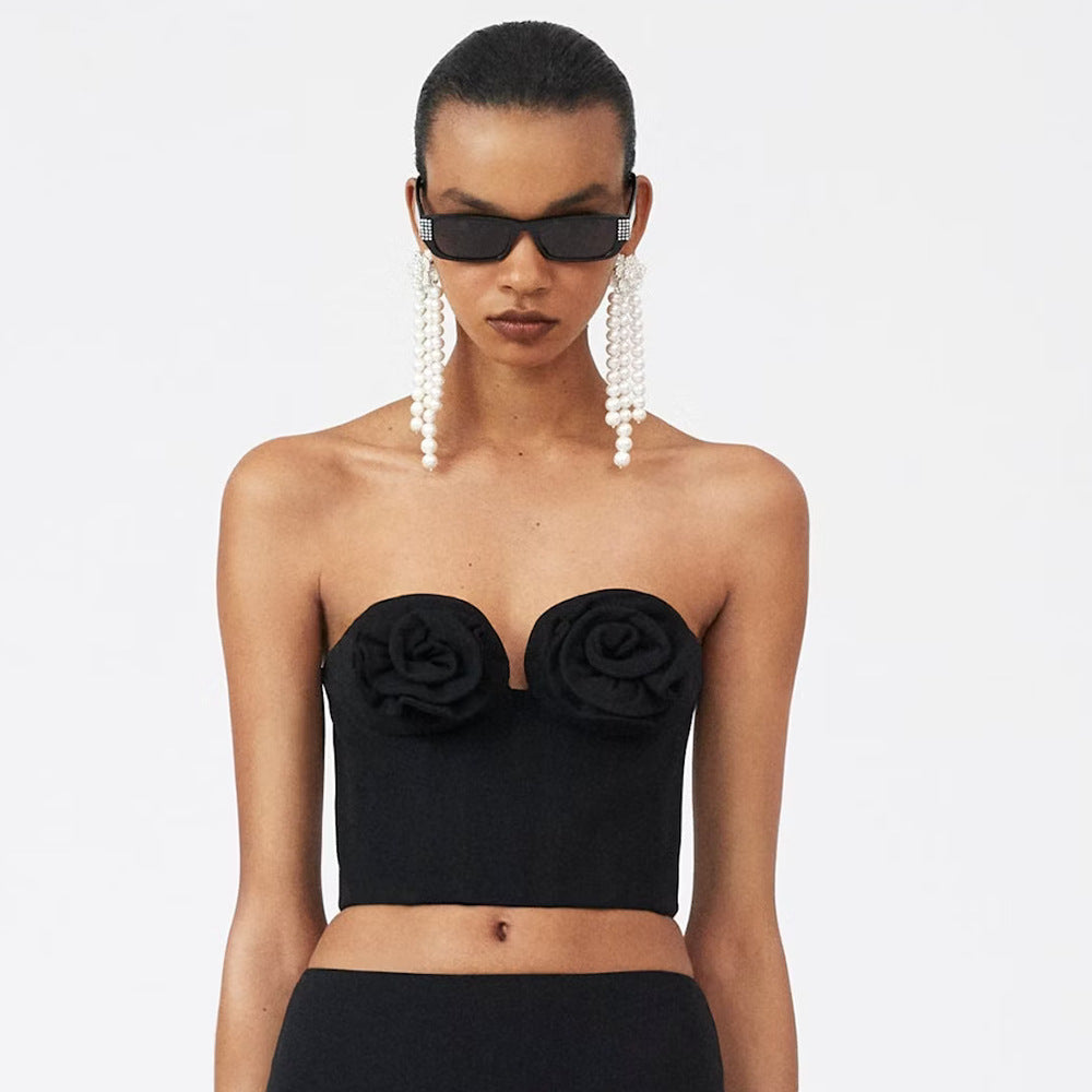 Floral bustier top strapless.Hot fashion piece three-dimensional flower details.This beautiful black top is perfect choice for hot vacation party.